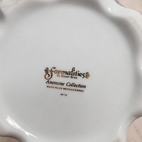 Formalities By Baum Bros. 10" Tall Anemone Collection Floral Pitcher Purple - Picture 9 of 13